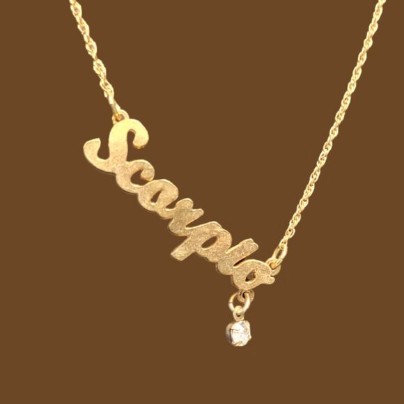 Vintage Avon Scorpio Gold Plated Necklace - Picture 5 of 15